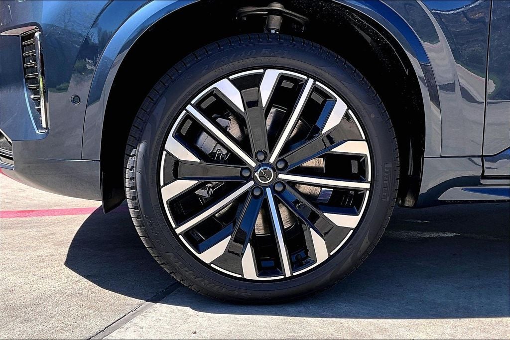 2026 Volvo XC90 Plug-In Hybrid T8 Plus 7 Passenger