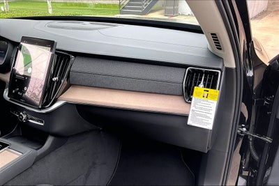 2026 Volvo XC90 Plug-In Hybrid T8 Plus 7 Passenger