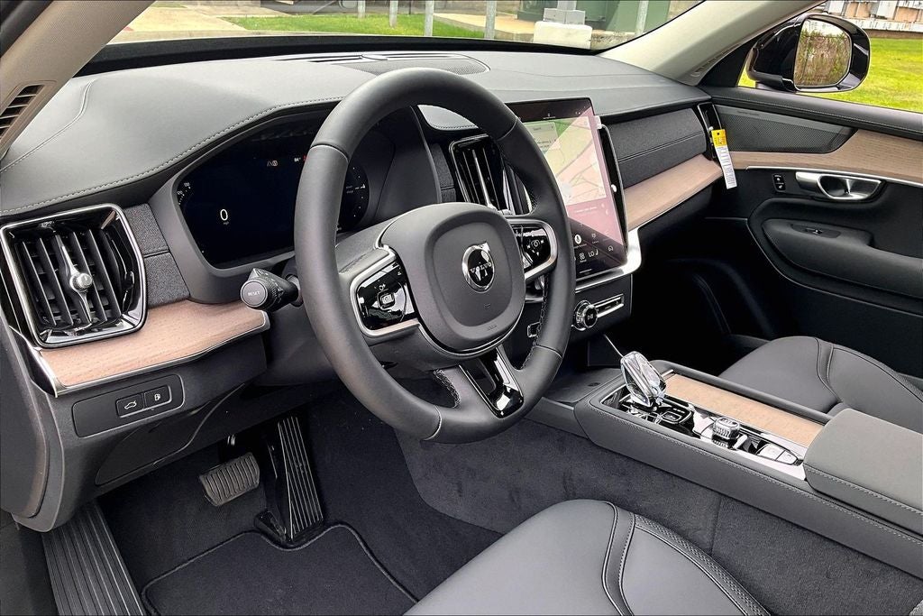 2026 Volvo XC90 Plug-In Hybrid T8 Plus 7 Passenger