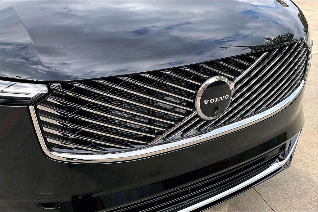 2026 Volvo XC90 Plug-In Hybrid T8 Plus 7 Passenger