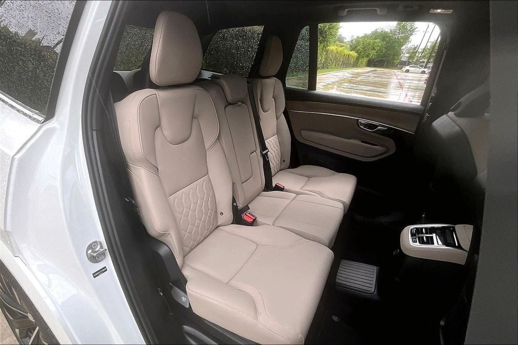 2026 Volvo XC90 Plug-In Hybrid T8 Plus 7 Passenger