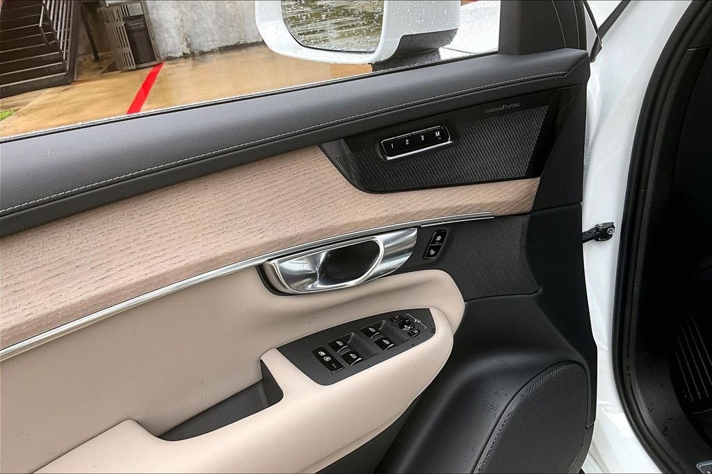 2026 Volvo XC90 Plug-In Hybrid T8 Plus 7 Passenger