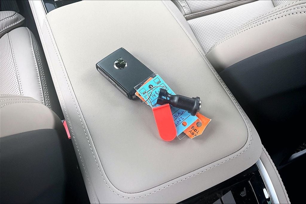 2026 Volvo XC90 Plug-In Hybrid T8 Ultra 7 Passenger