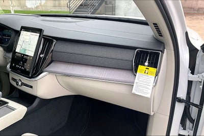 2026 Volvo XC90 Plug-In Hybrid T8 Ultra 7 Passenger