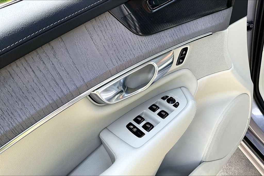 2026 Volvo XC90 Plug-In Hybrid T8 Ultra 7 Passenger