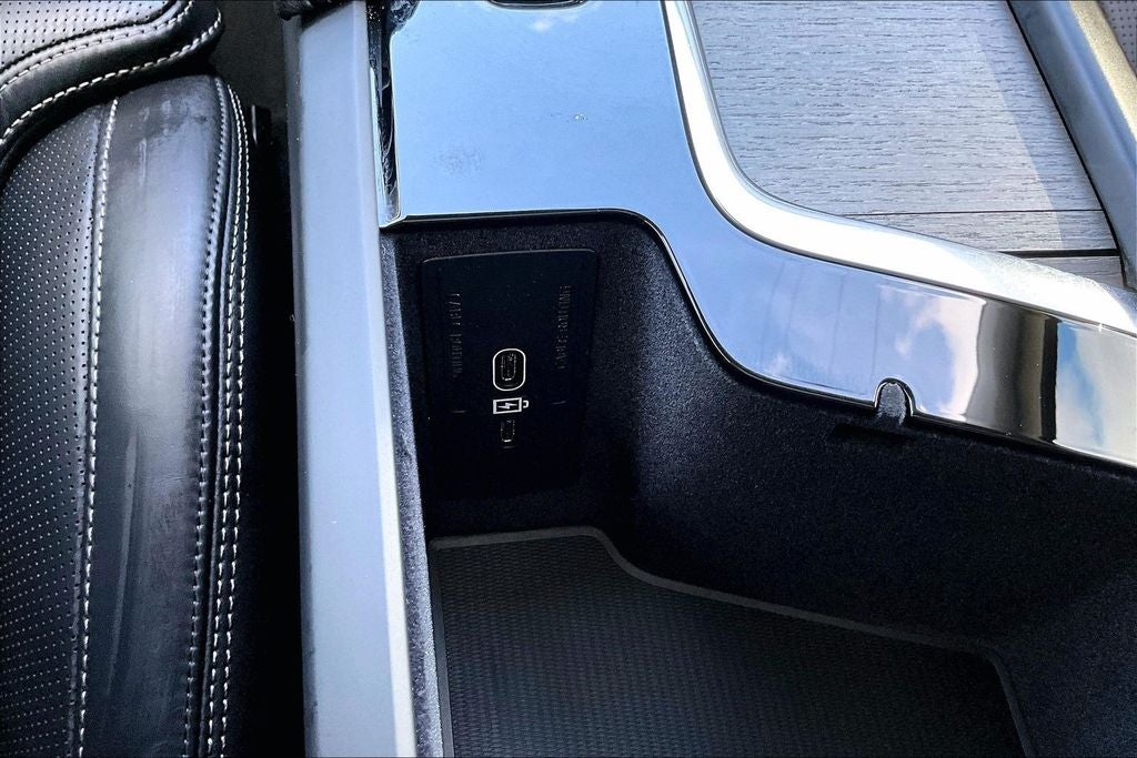 2025 Volvo XC90 Plug-In Hybrid T8 Ultra 7 Passenger
