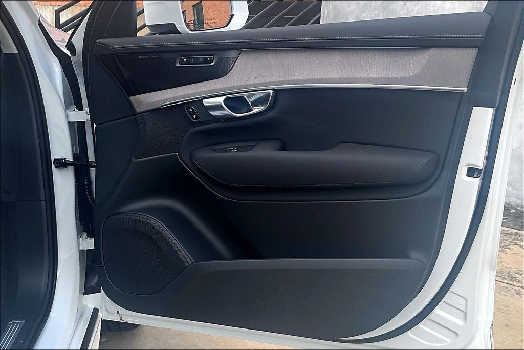 2026 Volvo XC90 Plug-In Hybrid T8 Ultra 7 Passenger