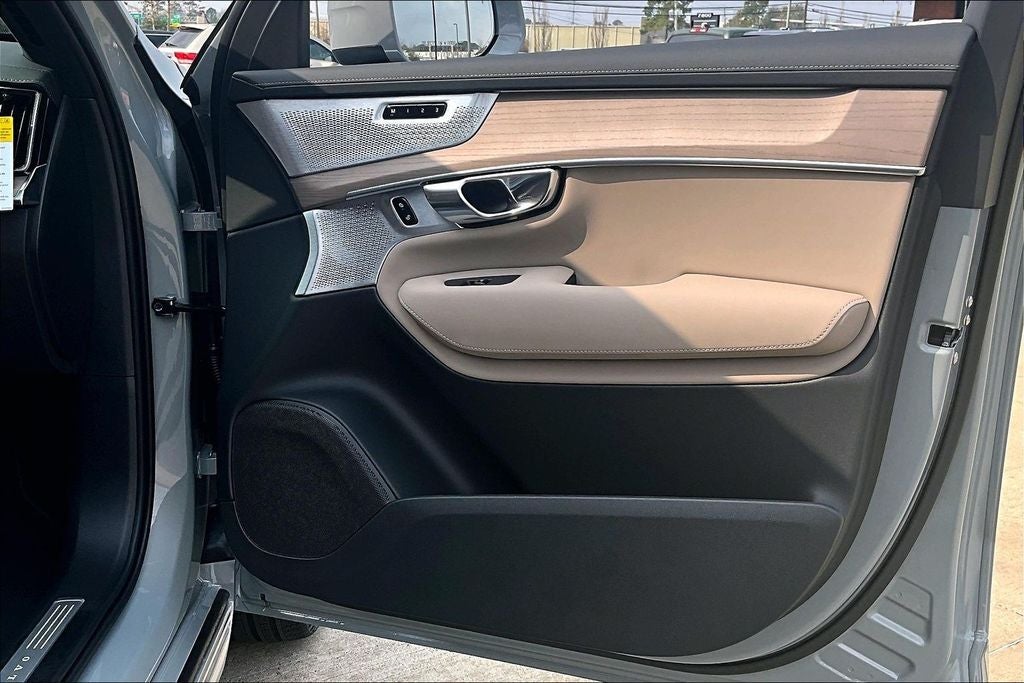 2026 Volvo XC90 Plug-In Hybrid T8 Ultra 7 Passenger