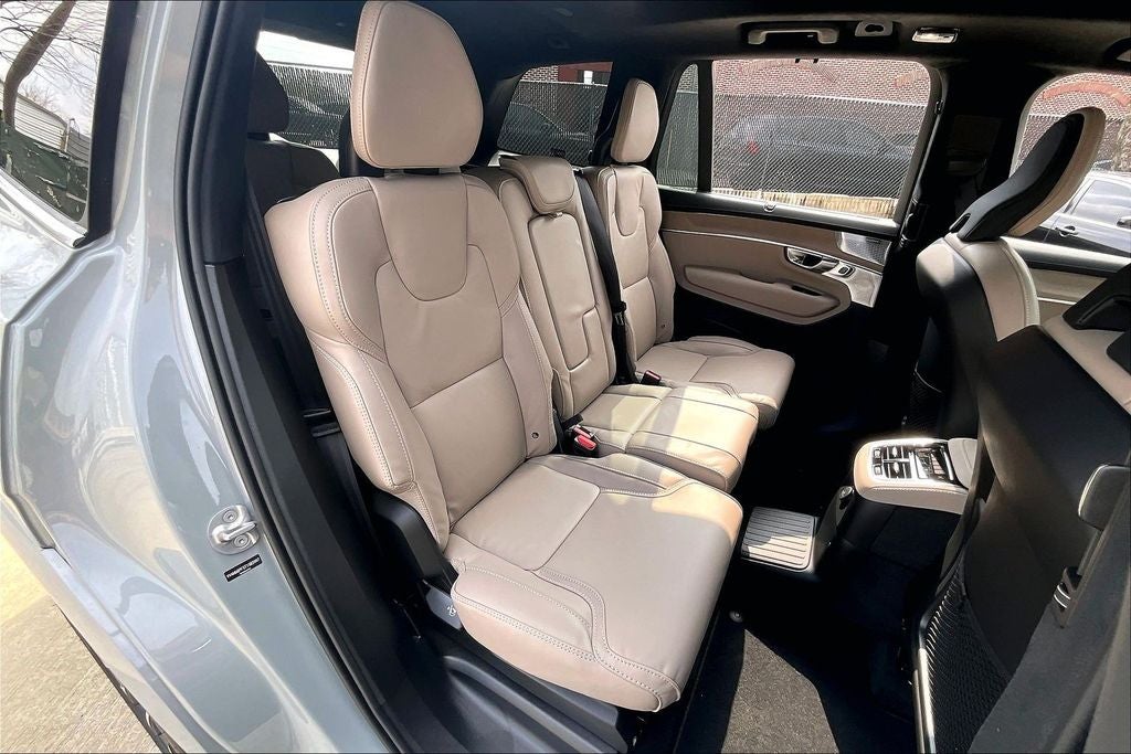 2026 Volvo XC90 Plug-In Hybrid T8 Ultra 7 Passenger