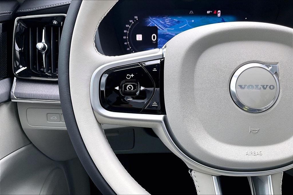 2026 Volvo XC90 Plug-In Hybrid T8 Ultra 7 Passenger