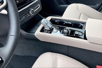 2026 Volvo XC90 Plug-In Hybrid T8 Core