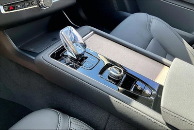 2026 Volvo XC90 Plug-In Hybrid T8 Core