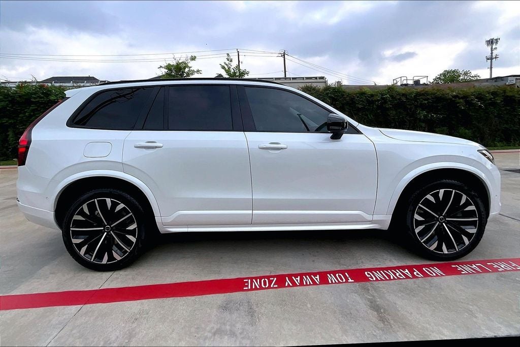 2026 Volvo XC90 Plug-In Hybrid T8 Ultra