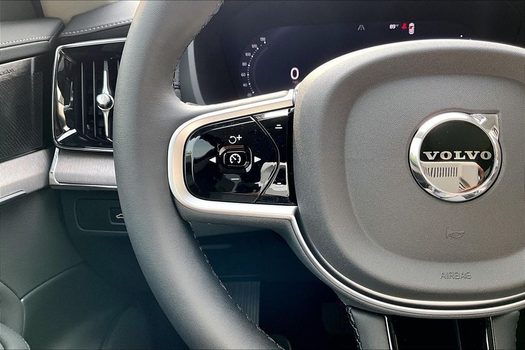 2026 Volvo XC90 Plug-In Hybrid T8 Ultra