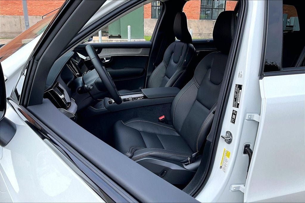 2026 Volvo XC90 Plug-In Hybrid T8 Ultra