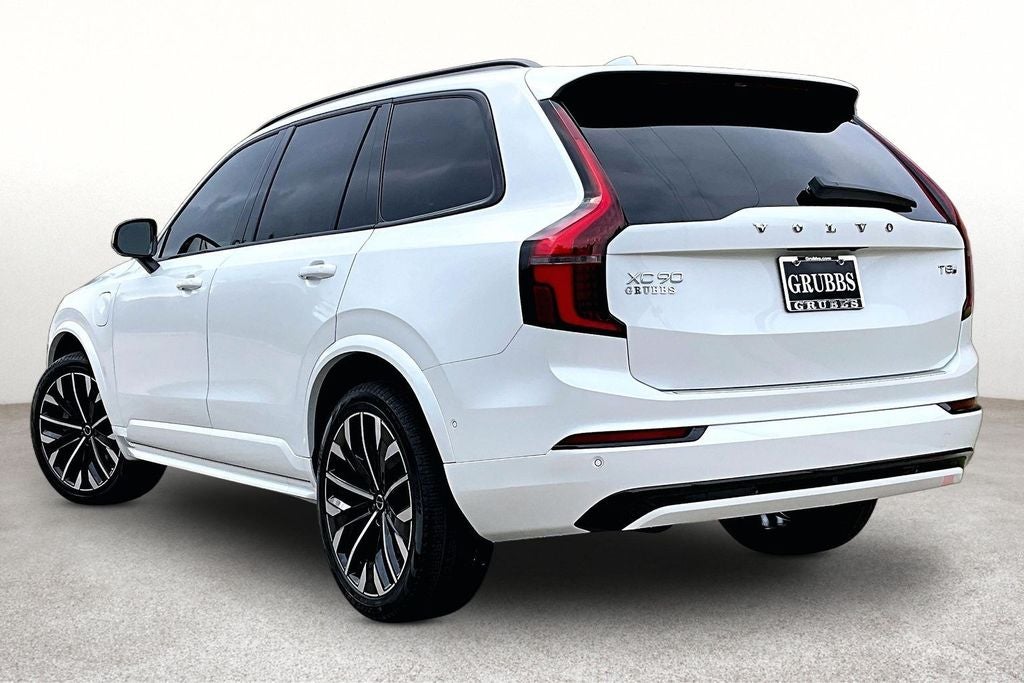 2026 Volvo XC90 Plug-In Hybrid T8 Ultra