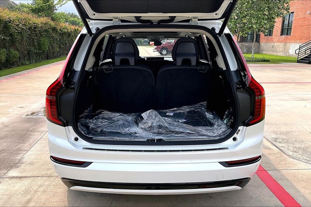 2026 Volvo XC90 Plug-In Hybrid T8 Ultra
