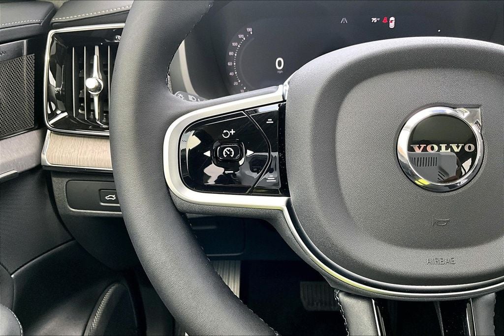 2026 Volvo XC90 Plug-In Hybrid T8 Ultra