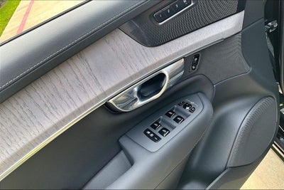 2026 Volvo XC90 Plug-In Hybrid T8 Ultra