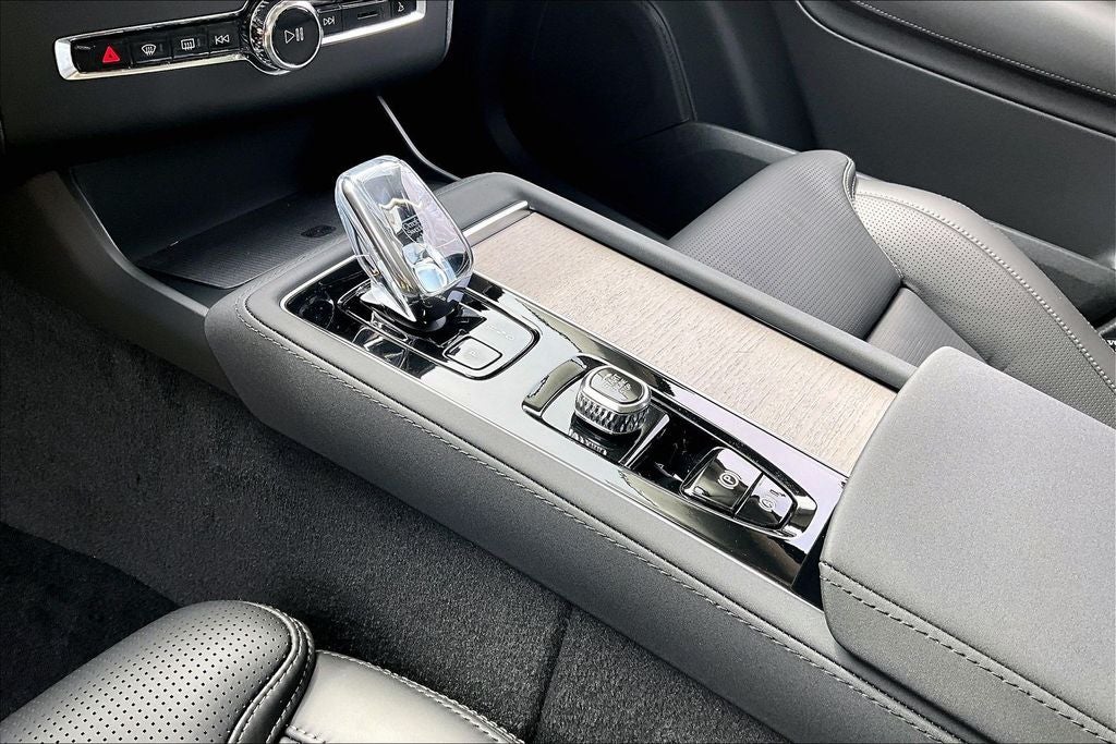 2026 Volvo XC90 Plug-In Hybrid T8 Ultra