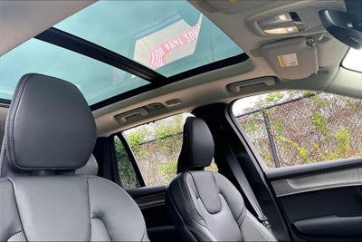 2026 Volvo XC90 Plug-In Hybrid T8 Ultra