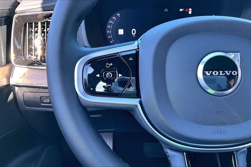 2026 Volvo XC90 Plug-In Hybrid T8 Ultra
