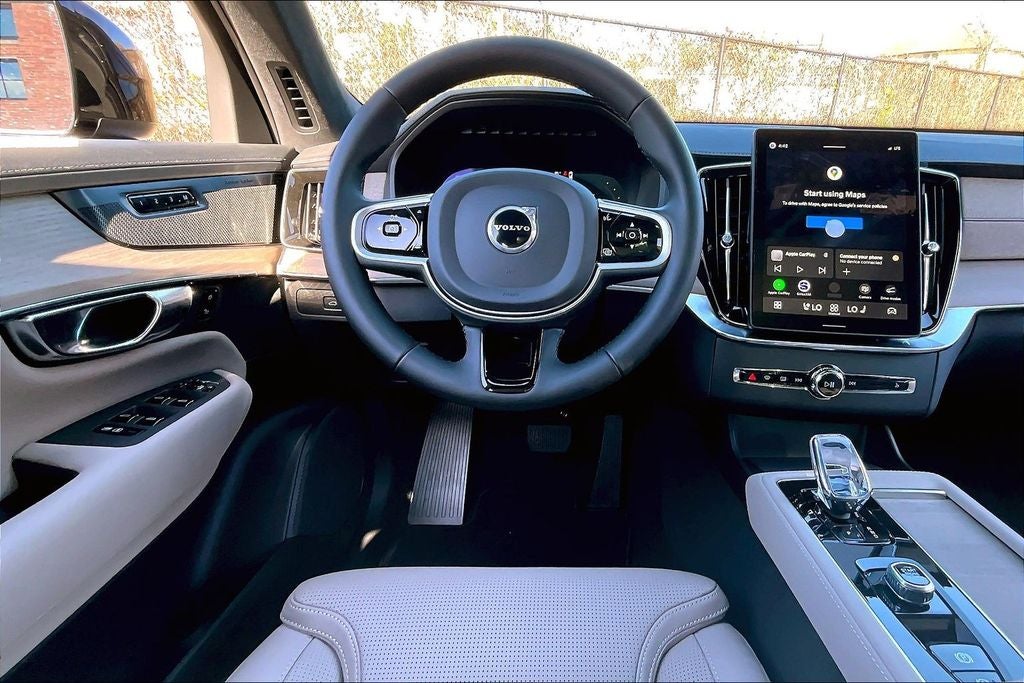 2026 Volvo XC90 Plug-In Hybrid T8 Ultra