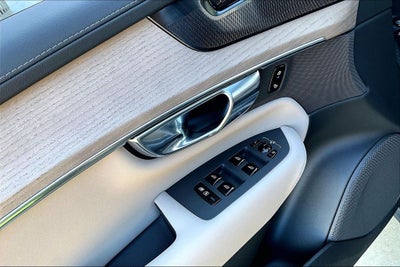 2026 Volvo XC90 Plug-In Hybrid T8 Ultra