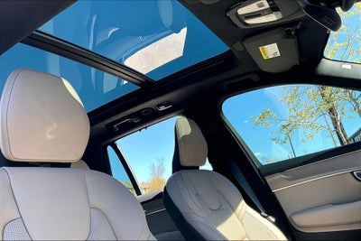 2026 Volvo XC90 Plug-In Hybrid T8 Ultra