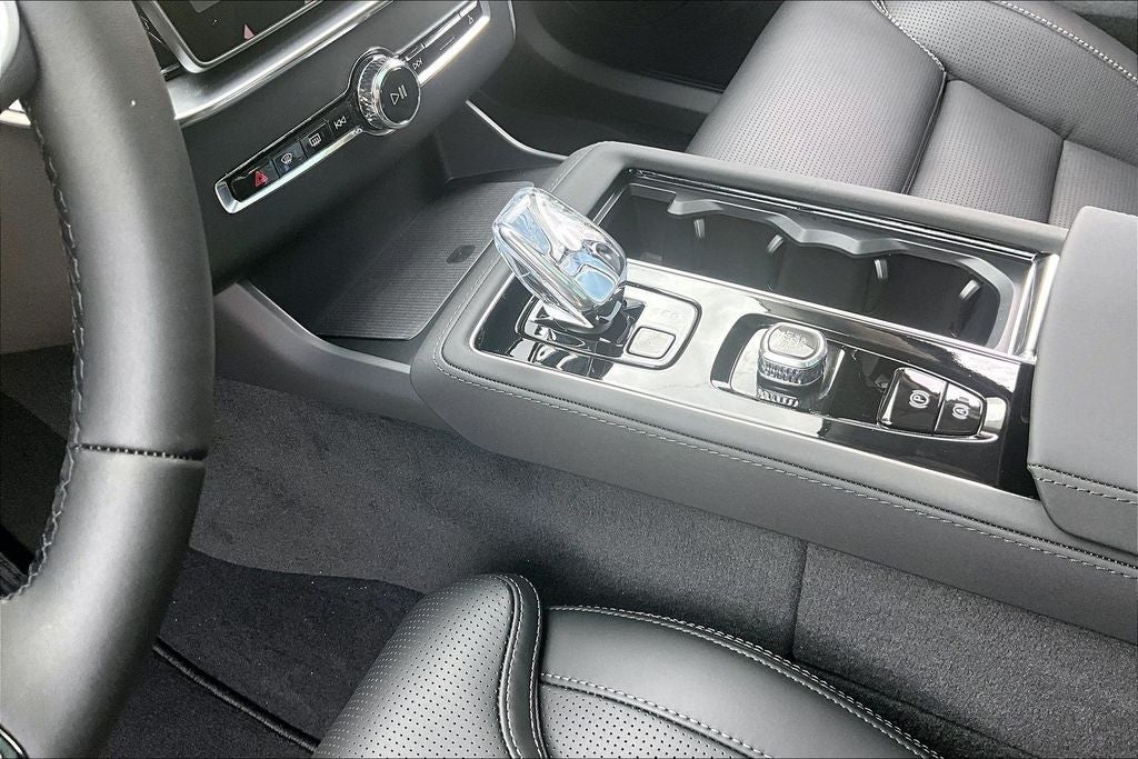 2026 Volvo XC90 Plug-In Hybrid T8 Ultra