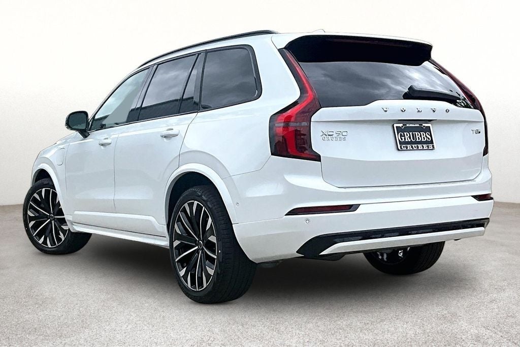 2026 Volvo XC90 Plug-In Hybrid T8 Ultra