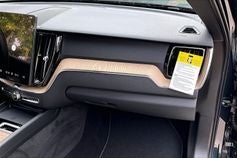 2026 Volvo XC60 Plug-In Hybrid T8 Plus
