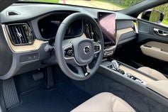 2026 Volvo XC60 Plug-In Hybrid T8 Plus