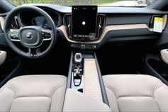 2026 Volvo XC60 Plug-In Hybrid T8 Plus