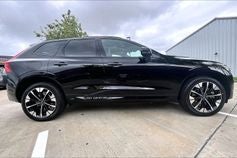 2026 Volvo XC60 Plug-In Hybrid T8 Plus