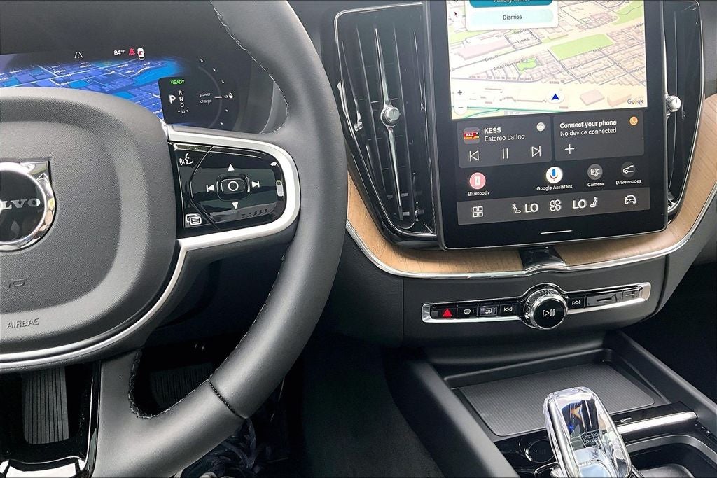 2026 Volvo XC60 Plug-In Hybrid T8 Plus