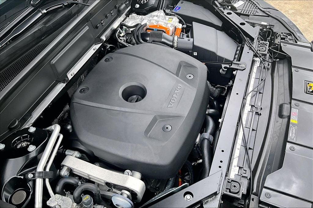 2026 Volvo XC60 Plug-In Hybrid T8 Plus
