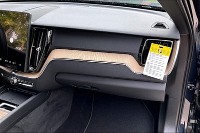 2026 Volvo XC60 Plug-In Hybrid T8 Plus