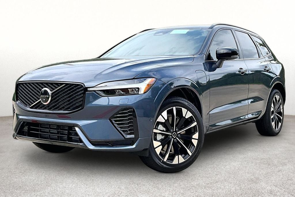2026 Volvo XC60 Plug-In Hybrid T8 Plus