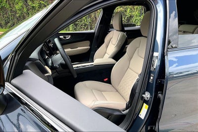 2026 Volvo XC60 Plug-In Hybrid T8 Plus