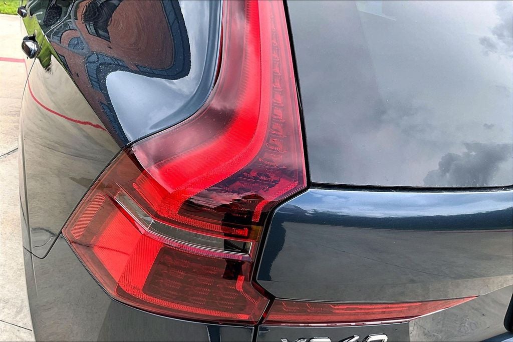 2026 Volvo XC60 Plug-In Hybrid T8 Plus