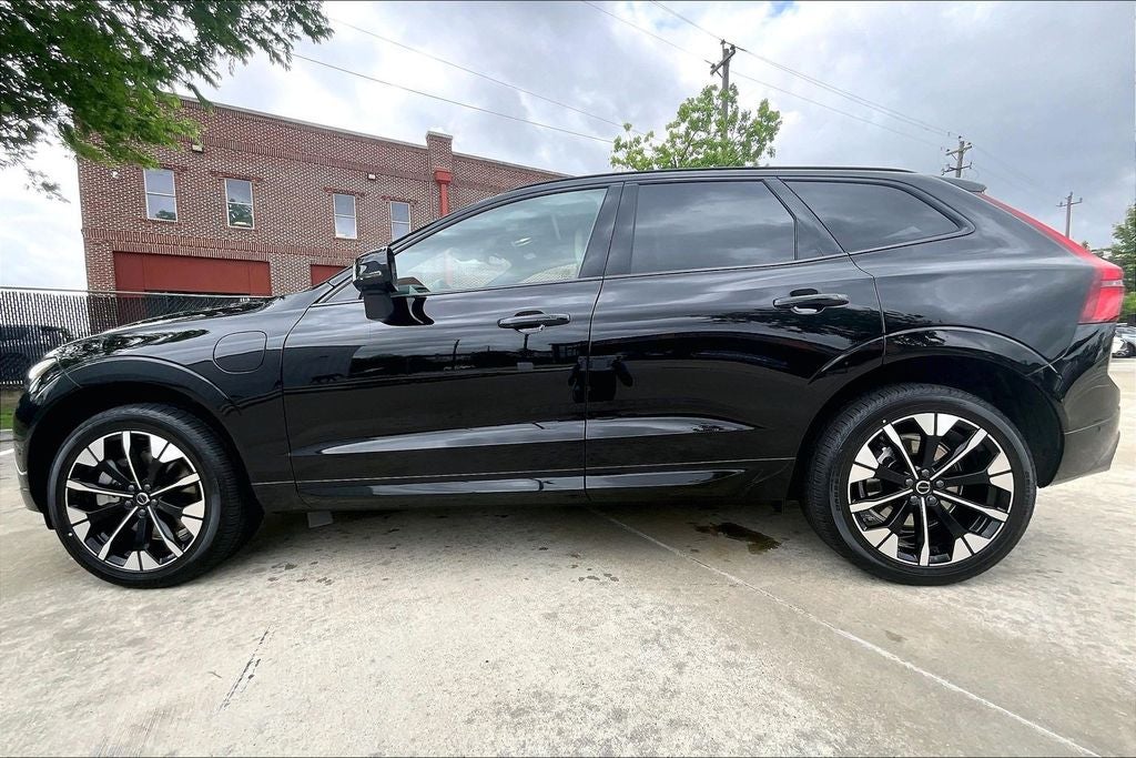 2026 Volvo XC60 Plug-In Hybrid T8 Plus