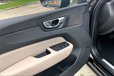 2026 Volvo XC60 Plug-In Hybrid T8 Plus
