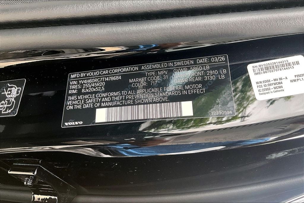 2026 Volvo XC60 Plug-In Hybrid T8 Plus