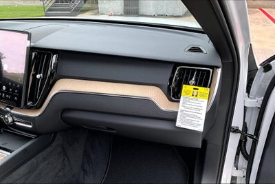 2026 Volvo XC60 Plug-In Hybrid T8 Plus