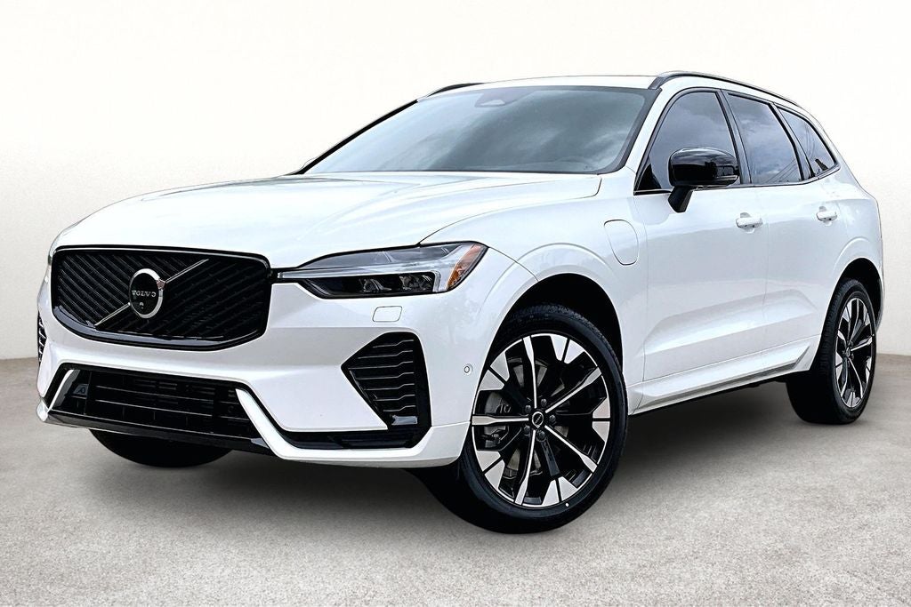 2026 Volvo XC60 Plug-In Hybrid T8 Plus