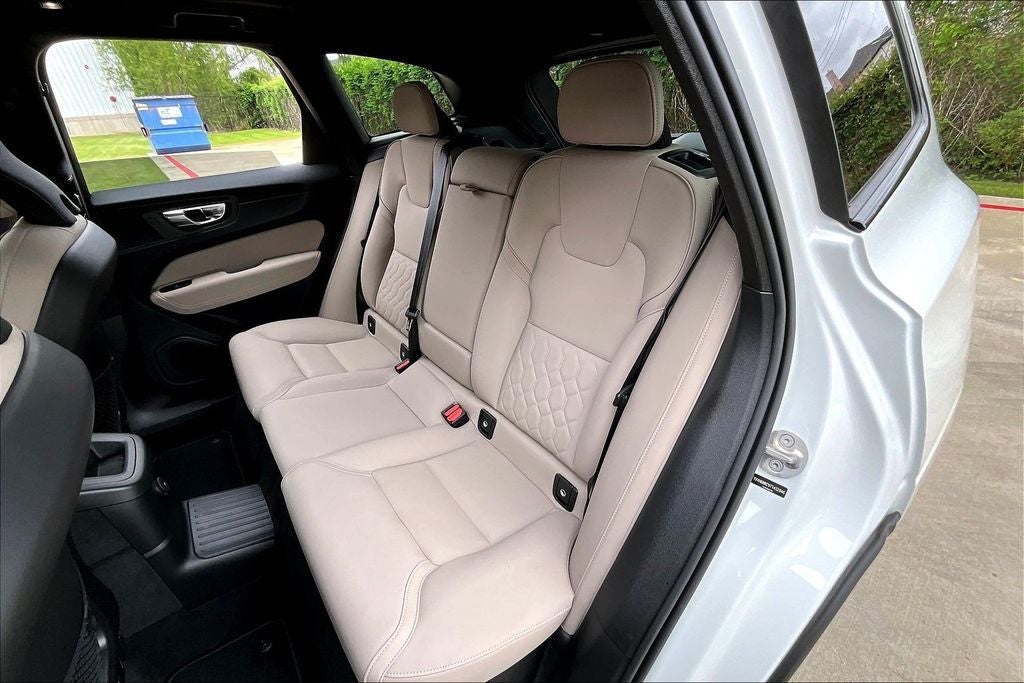 2026 Volvo XC60 Plug-In Hybrid T8 Plus
