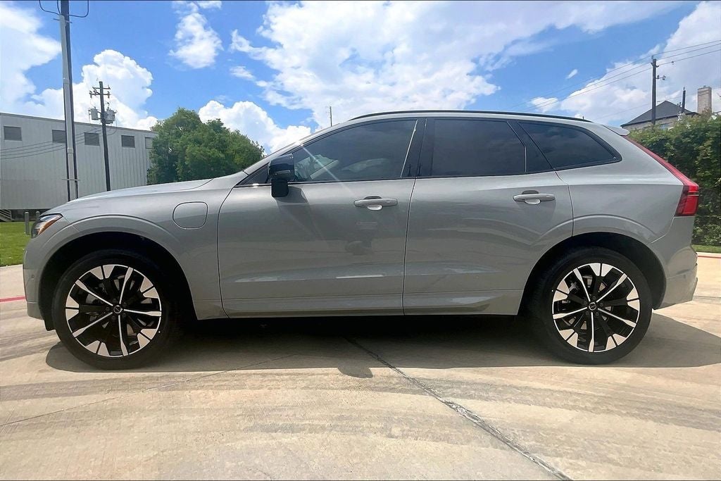 2026 Volvo XC60 Plug-In Hybrid T8 Plus