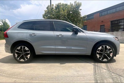 2026 Volvo XC60 Plug-In Hybrid T8 Plus