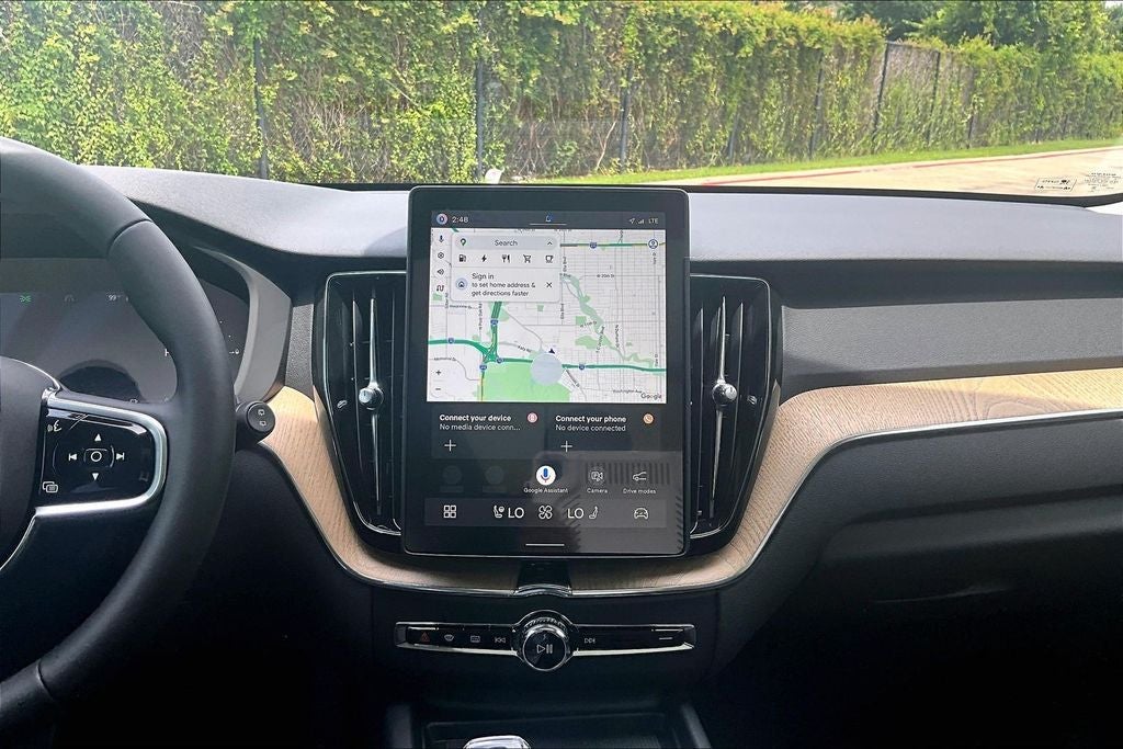 2026 Volvo XC60 Plug-In Hybrid T8 Plus